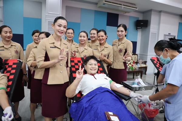 ชมรมแม่บ้านตำรวจสุรินทร์บริจาคเลือดแบ่งปันรองรับสถานการณ์ฉุกเฉิน