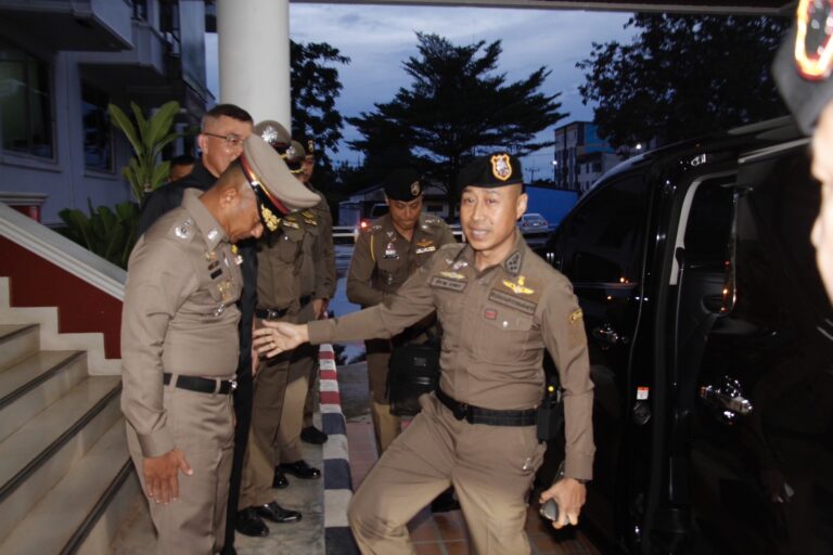 รอง ผบ.ตร. ลงพื้นที่สุราษฎร์ธานี กำชับ! ตรวจสอบ “นอมินี” ถือครองที่ดินแทนต่างชาติ เกาะพะงัน-สมุย เน้น 4 มาตรการเข้ม