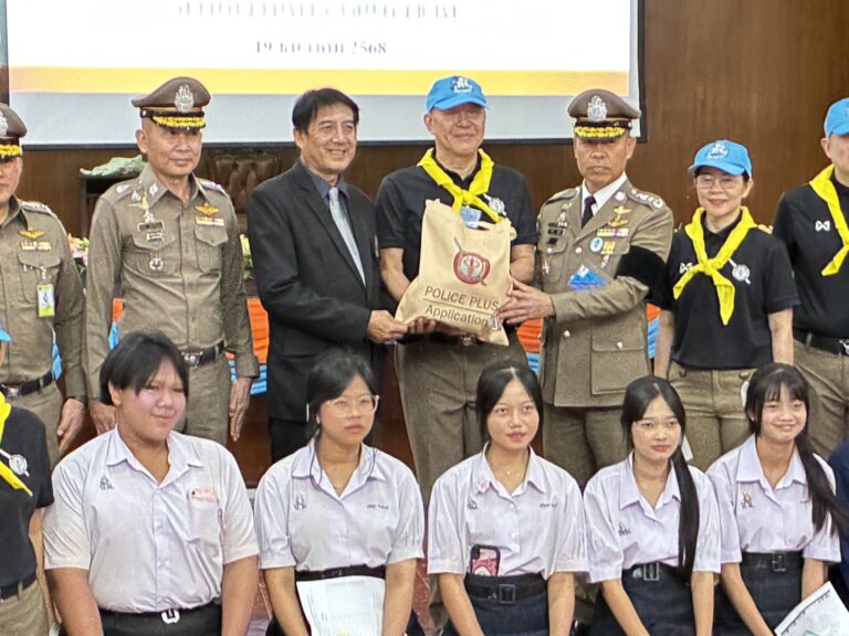 รพ.ตำรวจ ผนึก นครบาล บุกโรงเรียนวัดบวรมงคล ตรวจสุขภาพเด็ก-ครู