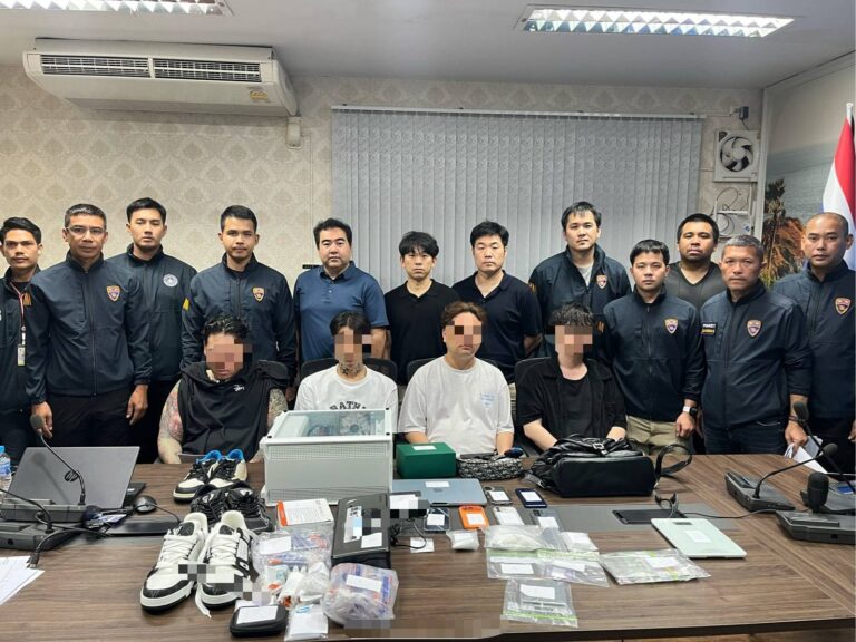 ทลายรังโสมขาวคาพูลวิลล่าภูเก็ต! ตม.6 สนธิกำลังบุกรวบยกแก๊ง 4 ราย ยึดไอซ์-เคเตรียมส่งออกเกาหลี