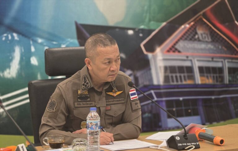“พล.ต.อ.ธัชชัย” ลงพื้นที่ชายแดนใต้ สั่งคุมเข้มสกัดกั้น “กองทัพมด” ลักลอบขนน้ำมัน ย้ำบูรณาการทุกหน่วยปกป้องผลประโยชน์ชาติ