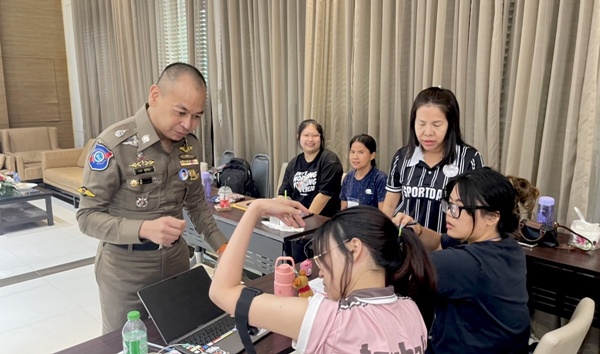 ตำรวจท่องเที่ยวถ่ายทอดหลักสูตร “หลีก ปิด ป้องกัน” นิสิตจุฬาฯ