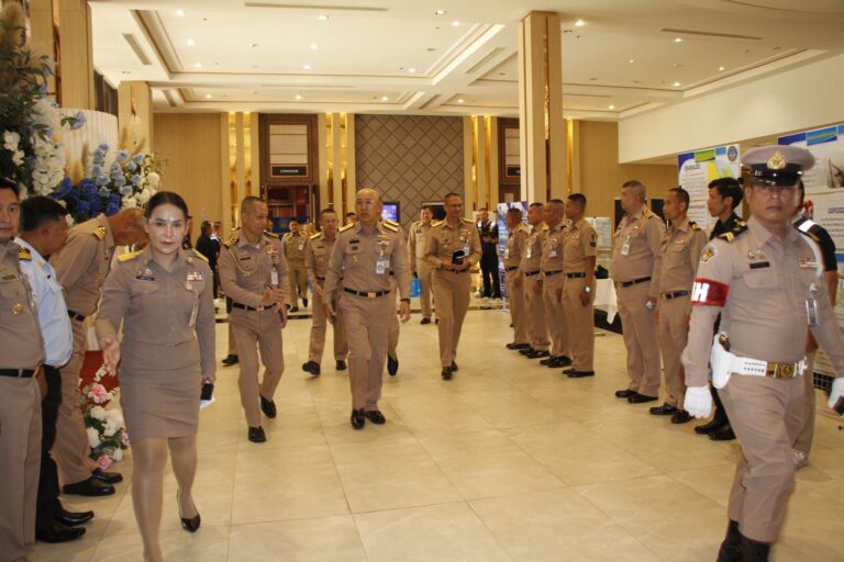 ศรชล.ภาค 2 ผนึกกำลังยกระดับคุมเข้มปราบน้ำมันเถื่อน-กักตุนสินค้าทางทะเล รับมือวิกฤตพลังงานโลก 