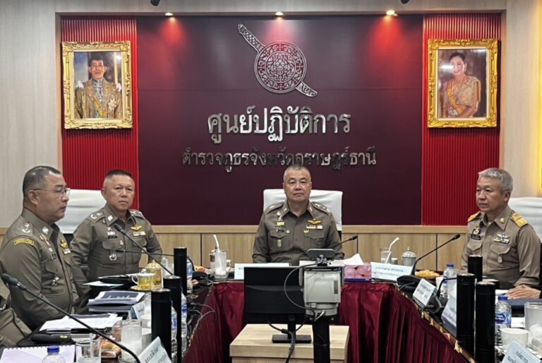 ผู้ช่วย ผบ.ตร. ลงพื้นที่สุราษฎร์ฯ เร่งสางปม “นอมินีข้ามชาติ” ยึดที่ดิน-ทำธุรกิจบังหน้า สั่งเพิกถอนวีซ่ากลุ่มแสบทำตัวเป็นภัยสังคม